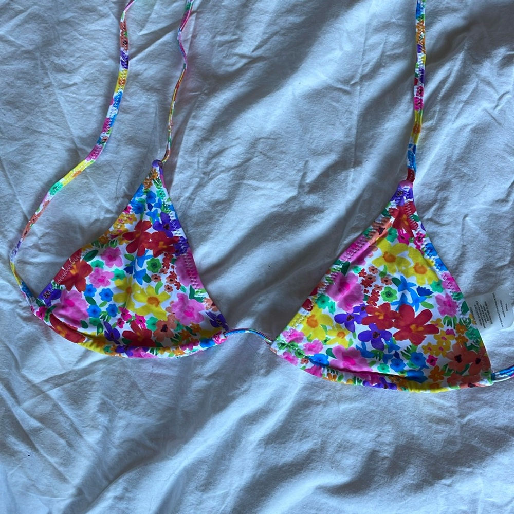 Bright swimwear size small bikini top
